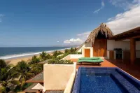 Casa de Olas Hotels in Zihuatanejo de Azueta