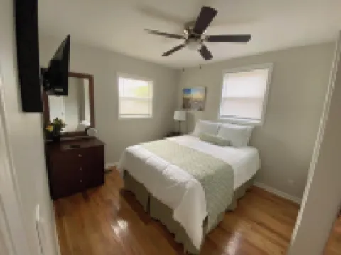 WaveRunner Pro Cleaned Self Check in Sleeps 15 Hotels in Racine