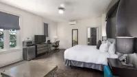 White House Hotel Hotels in Biloxi
