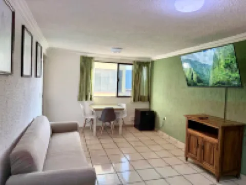 Piso Céntrico al Bordo del Río Hotéis em 