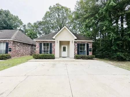 Perfect for Unwinding and Relaxation - Spacious Private Retreat