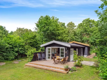 "Riana" - 700m from the sea