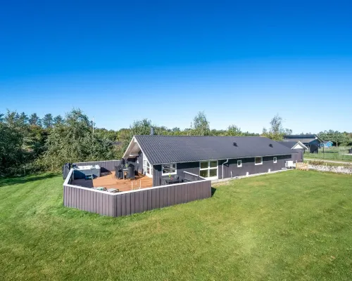 "Cristiana" - 1km to the Fjord Hotels in Hemmet