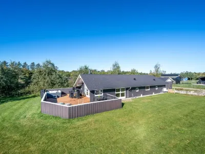 "Cristiana" - 1km to the Fjord  호텔