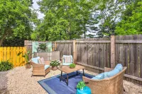 Bright Parma Home w/ Outdoor Space < 10 Mi to Dtwn