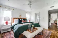 Backyard Oasis w/Pool, Hot-Tub, Grill & Fire Pit!