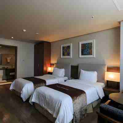 현진관광호텔 Rooms