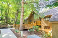 Wintergreen Resort Condo w/ Deck, 0.3 Mi to Slopes - piscine