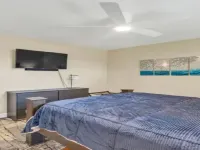 Granite Bay Getaway - Relaxing oasis with Jacuzzi. Hotels in Granite Bay