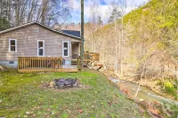 Idyllic Creekside Bryson City Gem w/ Fire Pit!