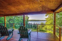 Lakefront Townsend Cabin w/ Fire Pit, Private Dock - Wifi