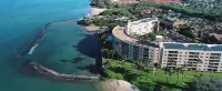 Great Location & Oceanview! Steps to the Beach, King Bed, Pool, AC