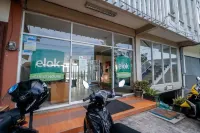 RedDoorz Near Terminal Batu Ampar Hotels in North Balikpapan