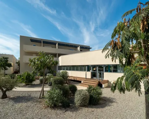 Bright Villa Steps from the Sea Hotels in Sérignan