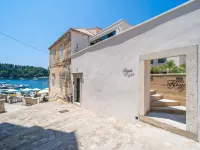 Apartments Villa Royale - Premium One Bedroom Apartment with Sea View - 2-Star