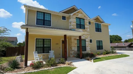 7 Bedroom 7.5 Bathroom Villa Close to Tarleton State & Perfect for Large Groups