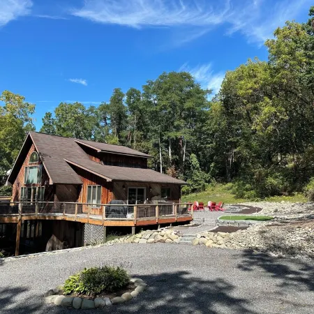 Seneca Lake Access Via Smith Park w/Pool, Hot Tub, & Fast Wifi