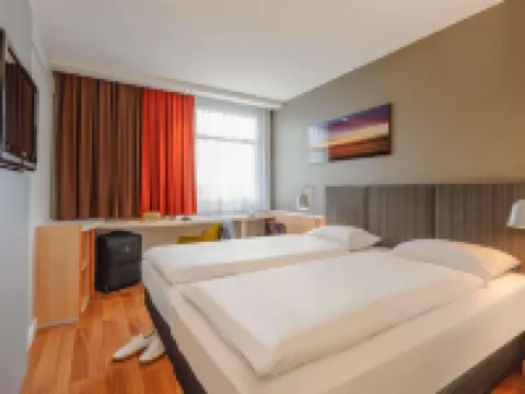 Ibis Frankfurt Messe West Hotels near Deutsche Boerse AG