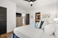 Pineapple Shores - Stay for 14 - balcony