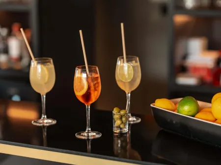 Novotel Paris Val de Fontenay Отели рядом с достопримечательностью «Port de Nogent»