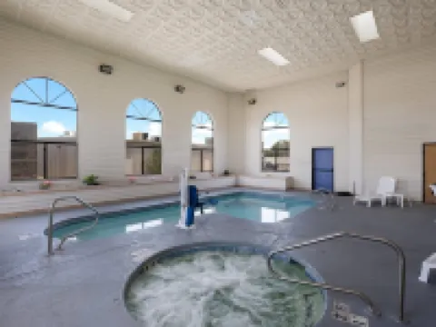 Quality Inn & Suites Junction Hotels in Junction