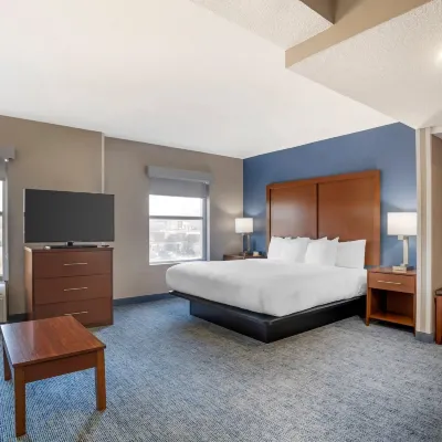 Comfort Suites Near Birkdale Village- Huntersville Hotels near Blythe Landing Park