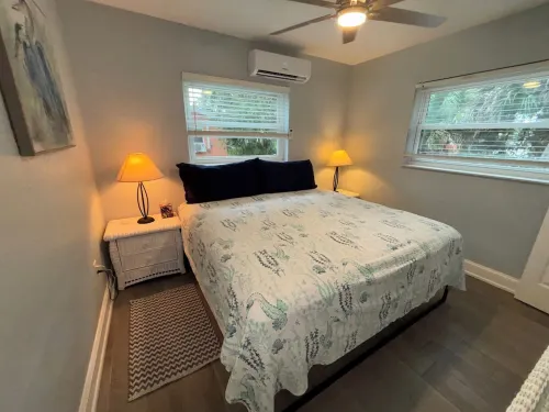 Spacious Cottage 1.5 Mi To Beach Kitchen W&D King Bed Dock On The Imperial River