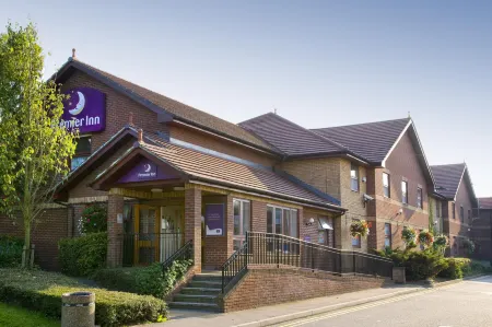 Premier Inn Colchester (A12) Отели в г. Stoke by Nayland
