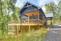 Modern Nellysford Getaway w/ View: Deck & Fire Pit - Homestays
