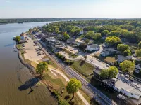 The LeClaire River Chateau