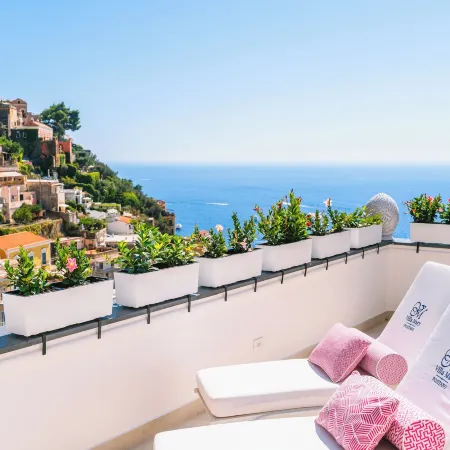 Villa Mary Suites