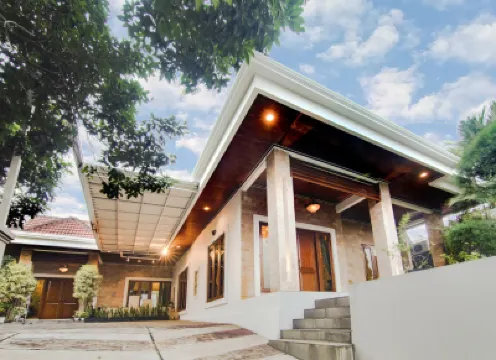 Villa Seroja W/ Pool 住宿飯店