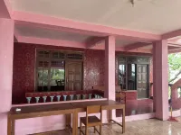 Hotel Carolina Syariah Hotels in Sanden