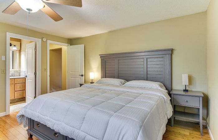Private Outdoor Space 9 Mi to Downtown Vancouver!