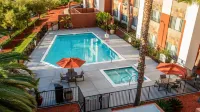 Holiday Inn Express & Suites FREMONT - MILPITAS CENTRAL by IHG - Pools