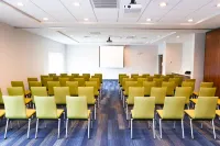 Holiday Inn Express & Suites HOUSTON IAH - BELTWAY 8 by IHG