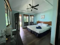 1511 Coconut Grove Hotels in Rompin