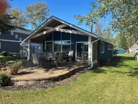 Enjoy the Lake Life, Beautiful Beach, Great for Fishing, Swimming and Boating!!!