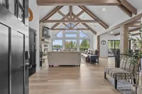 Spacious 5-bedroom house in lovely Townsend thats guaranteed to please everyone