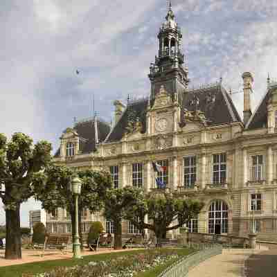 Hôtel Novotel Limoges Le Lac Hotel Exterior