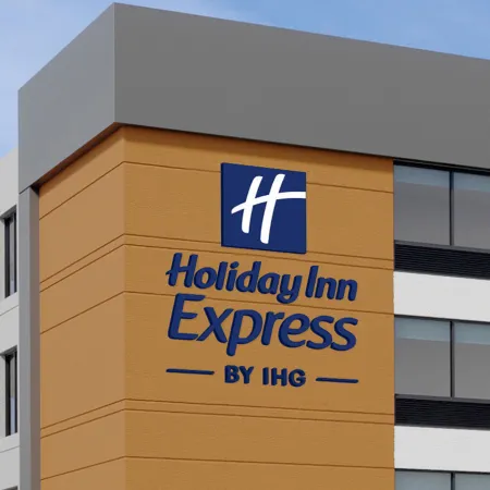 Holiday Inn Express & Suites CHICAGO WEST - OAK PARK by IHG
