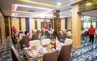 Immaculate Royal International hotel. - breakfast