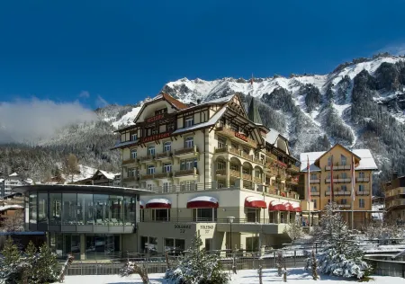 Hotel Victoria Lauberhorn Wengen, a Faern Collection Hotel Отели в г. Мюррен