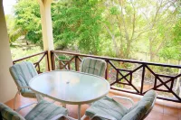 Paradise Cove Resort Hotels in Sandy Ground