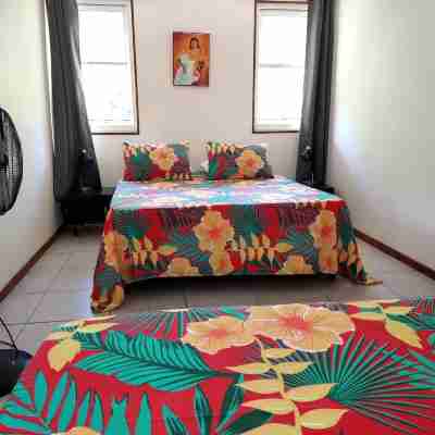 Fare Kale Tiahura Rooms