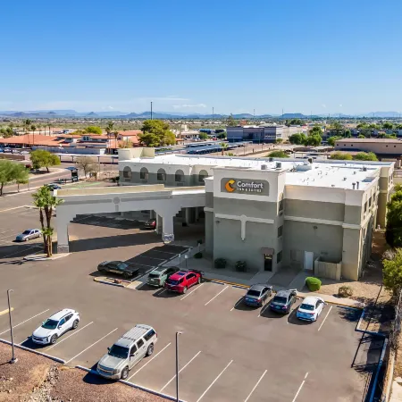 Comfort Inn & Suites Surprise Near Sun City West