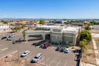 Comfort Inn & Suites Surprise Near Sun City West - parking