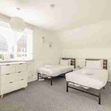 Host & Stay - Meadow Way Rooms