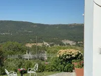 Spacious 3-bedroom apartment with AC, WiFi in marvelous Mantio Hôtels à : Dodone