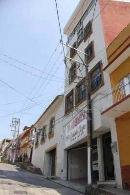 Rolovi Xalapa Hotel
